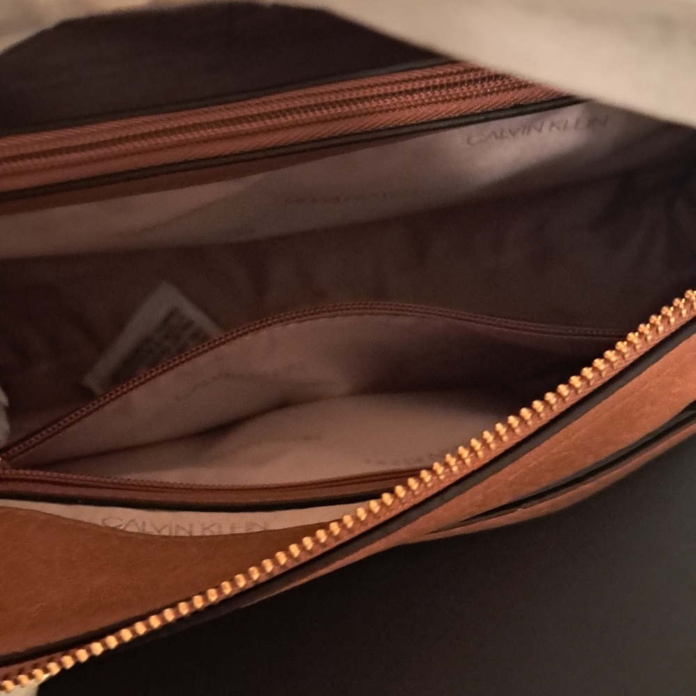 Calvin Klein Elaine Vegan Leather Sachel Bag NWT - Picture 7 of 9